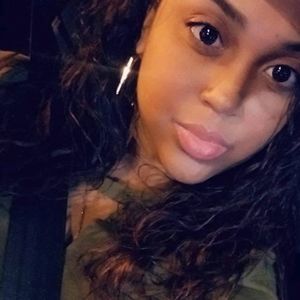 Meet your Posher, Mariel